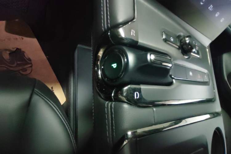 Used Nio ES6 2020 420 km Sport Edition Gear Lever