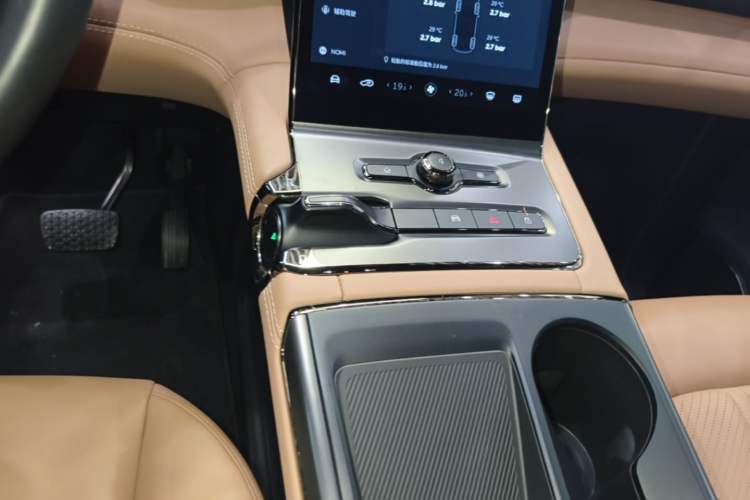 Used Nio ES6 2020 420 km Sport Edition Gear Lever