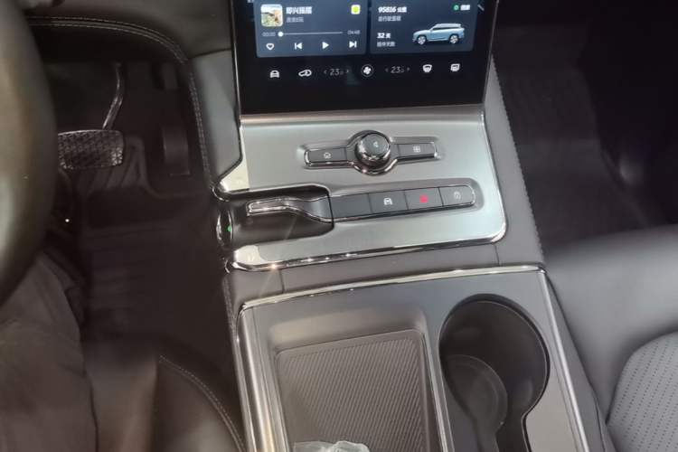 Used Nio ES6 2020 600 km Sport Edition Gear Lever