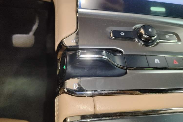 Used Nio ES6 2020 420 km Sport Edition Gear Lever