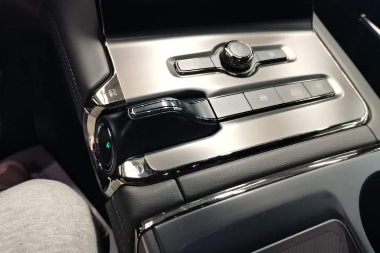 Used Nio ES6 2020 420 km Sport Edition Gear Lever