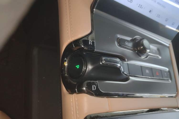 Used Nio ES6 2020 420 km Sport Edition Gear Lever