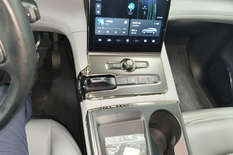 Used Nio ES6 2020 600 km Sport Edition Gear Lever