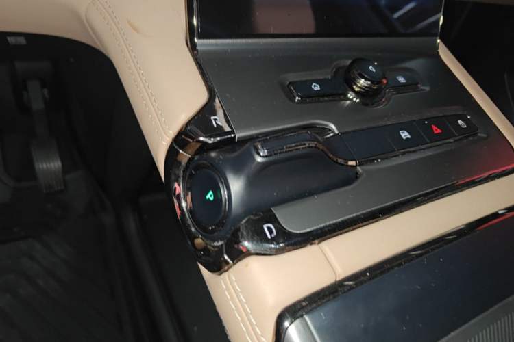 Used Nio ES6 2020 600 km Sport Edition Gear Lever