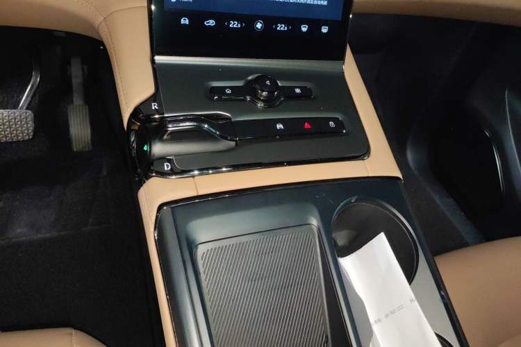 Used Nio ES6 2020 420 km Sport Edition Gear Lever