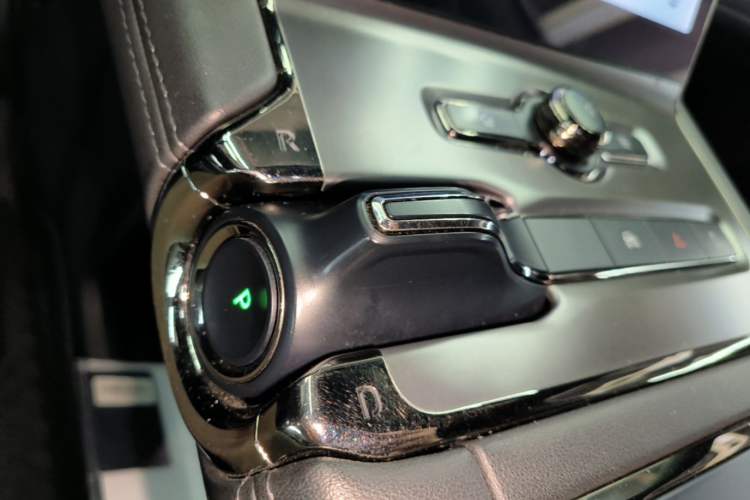 Used Nio ES6 2020 420 km Sport Edition Gear Lever