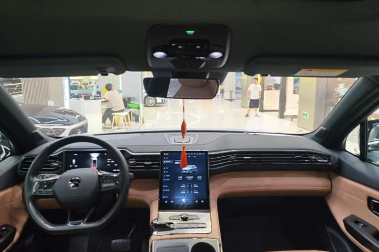 Used Nio ES6 2020 420 km Sport Edition Headliner