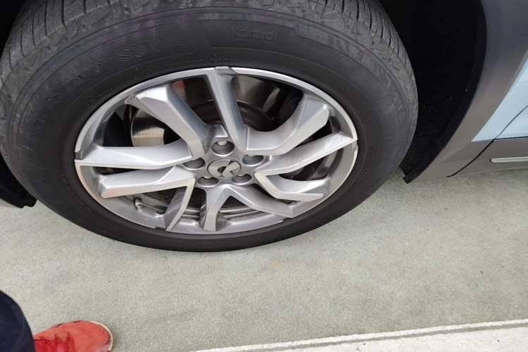 Used Nio ES6 2020 420 km Sport Edition Left Front Wheel Hub