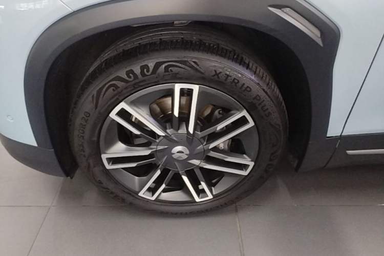 Used Nio ES6 2020 420 km Sport Edition Left Front Wheel Hub