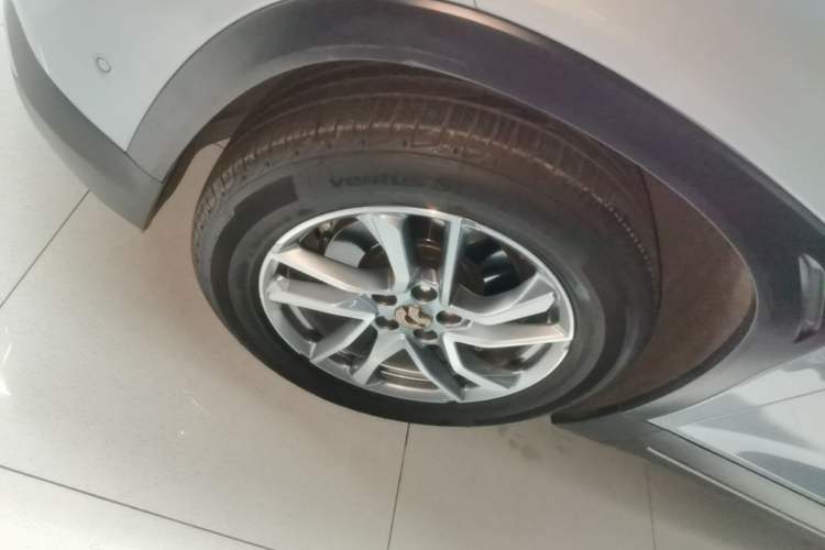 Used Nio ES6 2020 420 km Sport Edition Left Front Wheel Hub