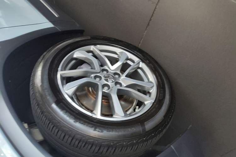 Used Nio ES6 2020 610 km Performance Version Left Front Wheel Hub