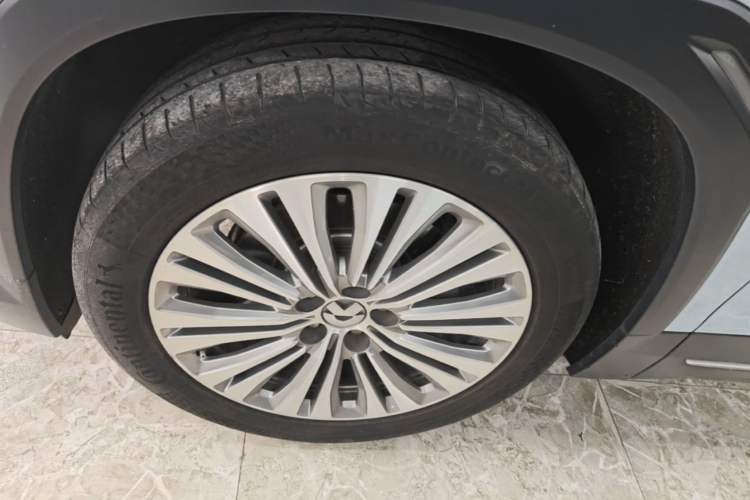 Used Nio ES6 2020 420 km Sport Edition Left Front Wheel Hub