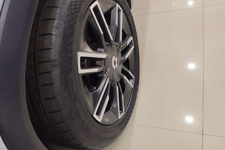 Used Nio ES6 2020 600 km Sport Edition Left Front Wheel Hub