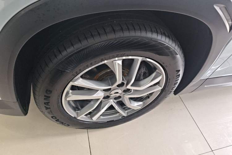 Used Nio ES6 2020 420 km Sport Edition Left Front Wheel Hub