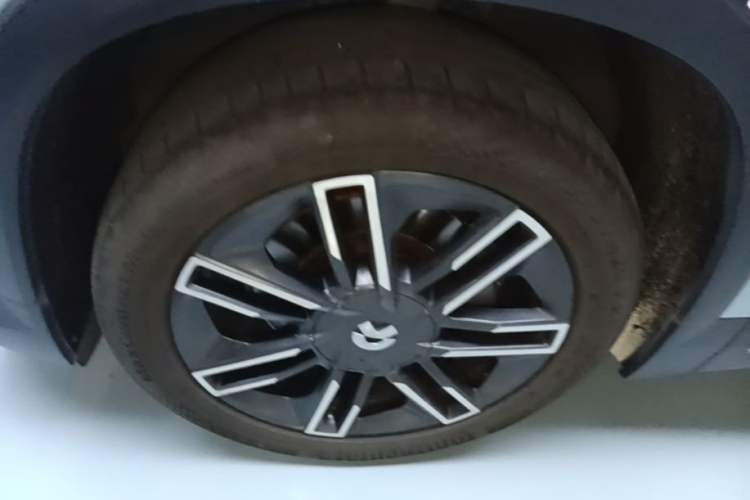 Used Nio ES6 2020 420 km Sport Edition Left Front Wheel Hub