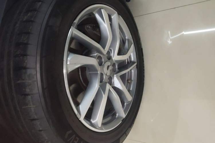 Used Nio ES6 2020 420 km Sport Edition Left Front Wheel Hub