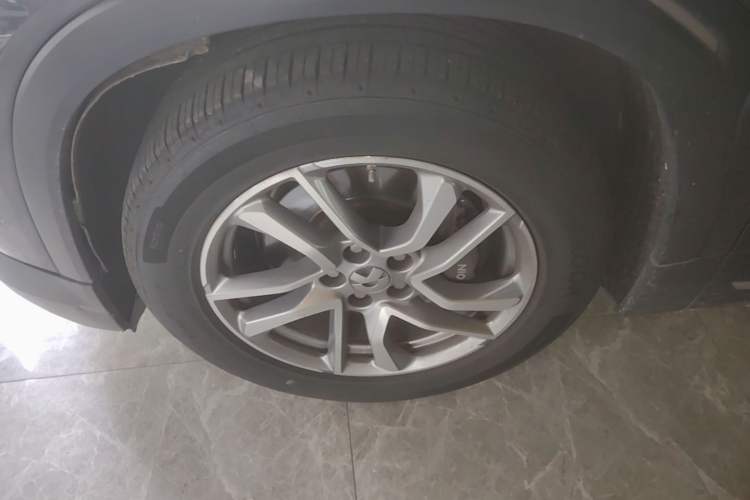 Used Nio ES6 2020 420 km Sport Edition Left Front Wheel Hub