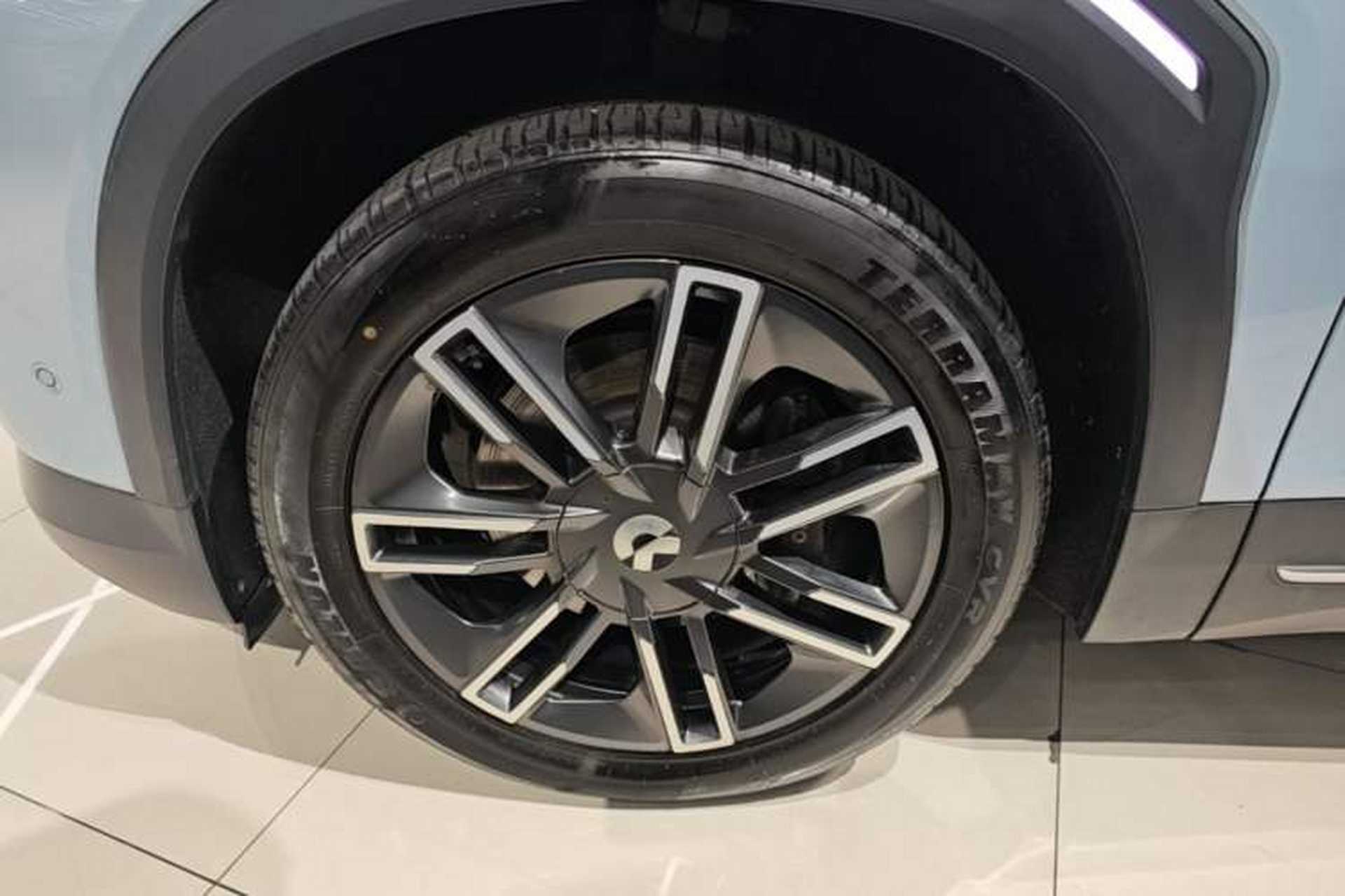 Used Nio ES6 2020 600 km Sport Edition Left Front Wheel Hub