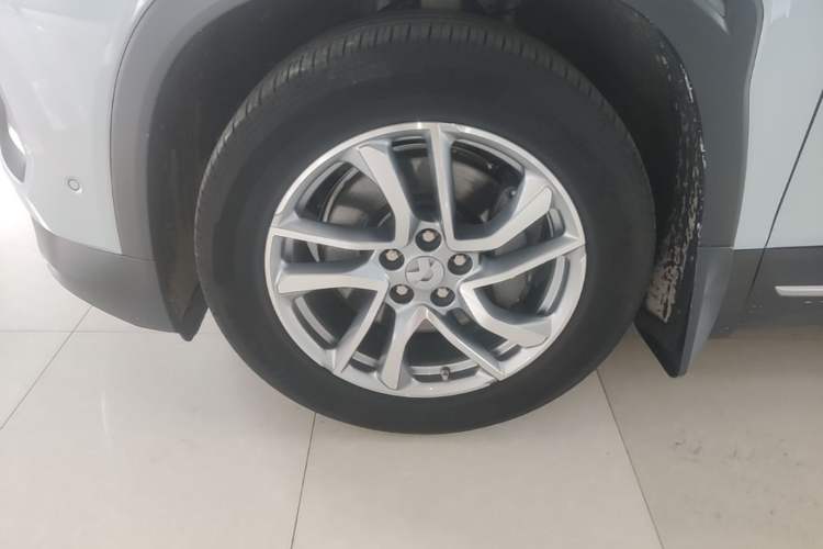Used Nio ES6 2020 420 km Sport Edition Left Front Wheel Hub