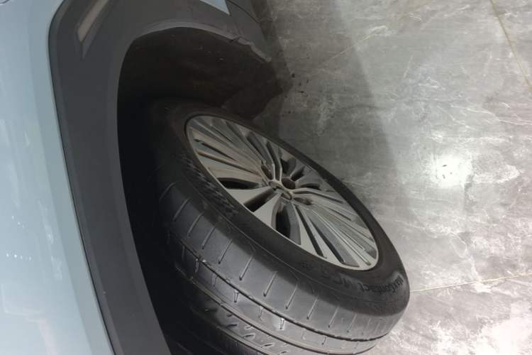 Used Nio ES6 2020 455KM Sport Edition Left Front Wheel Hub