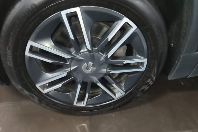 Used Nio ES6 2020 610 km Performance Version Left Front Wheel Hub