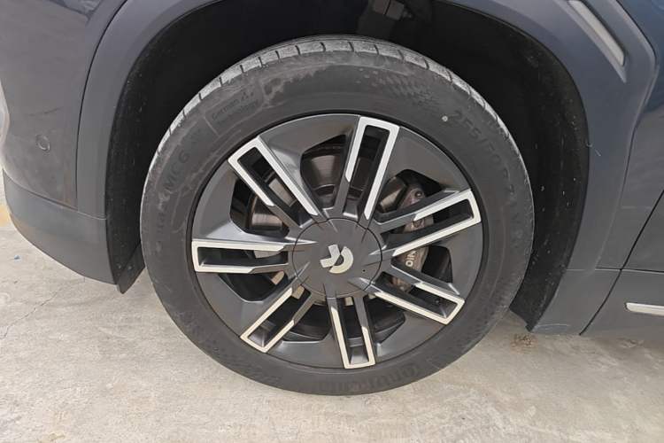 Used Nio ES6 2020 420 km Sport Edition Left Front Wheel Hub