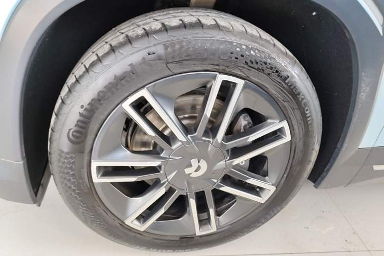 Used Nio ES6 2020 455KM Sport Edition Left Front Wheel Hub
