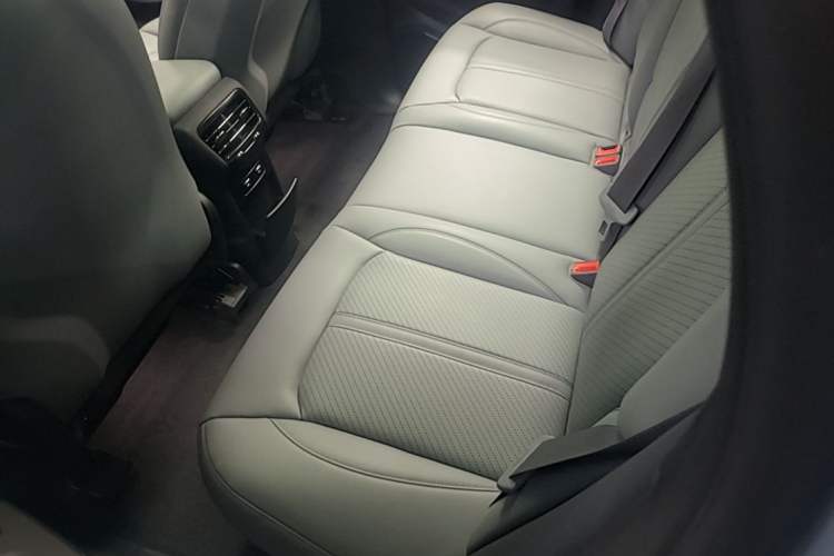 Used Nio ES6 2020 600 km Sport Edition Left Rear Seat