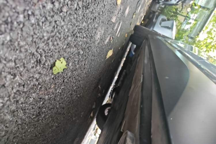 Used Nio ES6 2020 600 km Sport Edition Left Side Sill