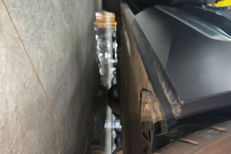 Used Nio ES6 2020 610 km Performance Version Left Side Sill