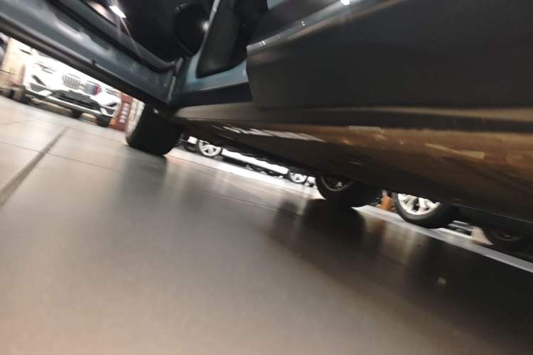 Used Nio ES6 2020 510 km Performance Version Left Side Sill