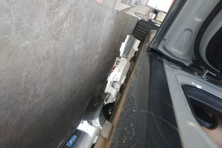 Used Nio ES6 2020 420 km Sport Edition Left Side Sill