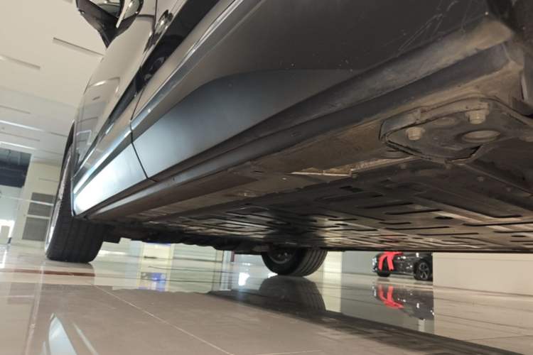 Used Nio ES6 2020 610 km Performance Version Left Side Sill