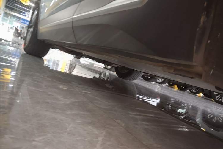 Used Nio ES6 2020 420 km Sport Edition Left Side Sill