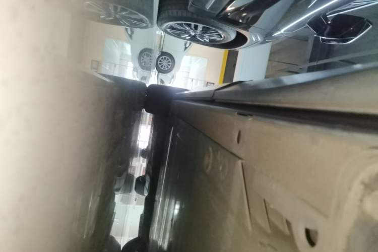 Used Nio ES6 2020 420 km Sport Edition Left Side Sill