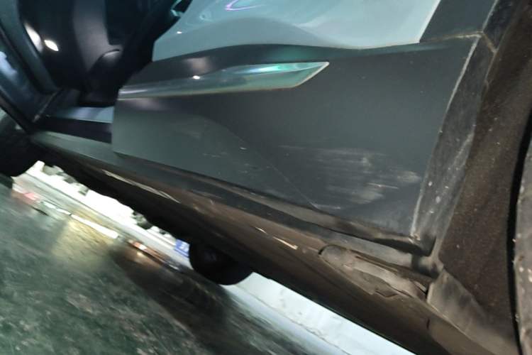 Used Nio ES6 2020 455KM Sport Edition Left Side Sill