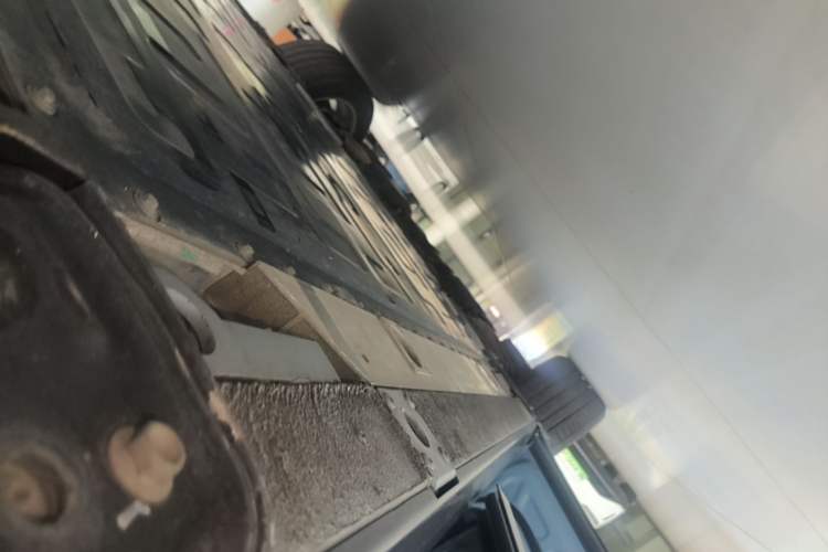 Used Nio ES6 2020 600 km Sport Edition Left Side Sill
