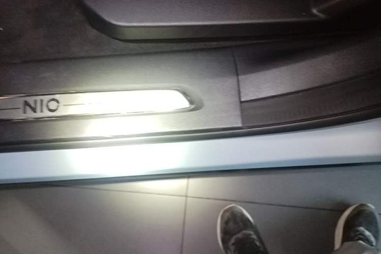 Used Nio ES6 2020 420 km Sport Edition Left Side Sill