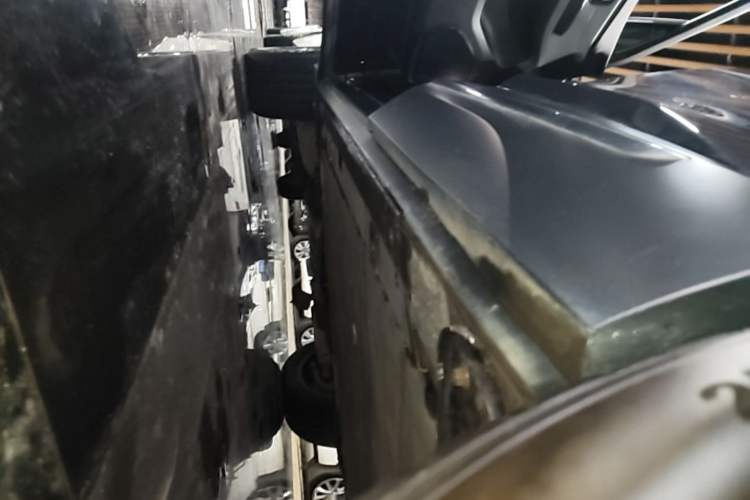 Used Nio ES6 2020 610 km Performance Version Left Side Sill