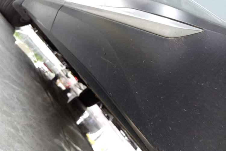 Used Nio ES6 2020 420 km Sport Edition Left Side Sill