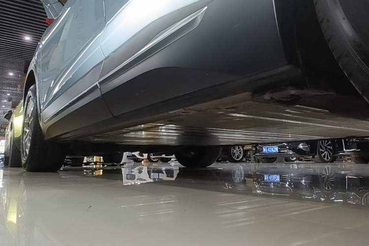 Used Nio ES6 2020 465 km Performance Version Left Side Sill