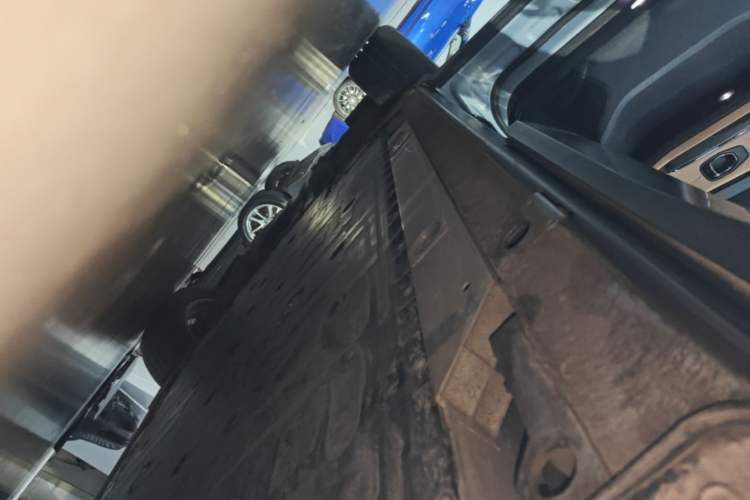 Used Nio ES6 2020 610 km Performance Version Left Side Sill