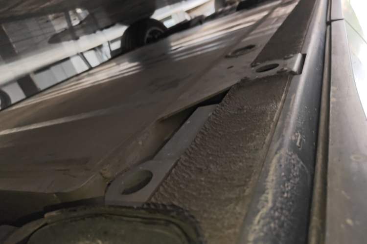 Used Nio ES6 2020 420 km Sport Edition Left Side Sill