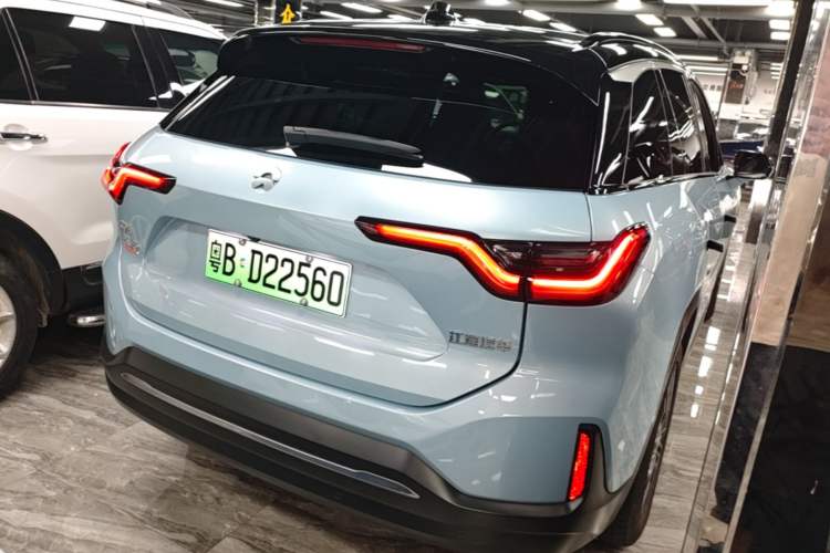 Used Nio ES6 2020 610 km Performance Version Rear Right 45 Deg