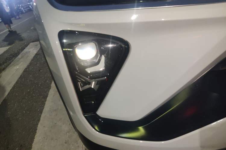Used Nio ES6 2020 610 km Performance Version Right Front Headlight