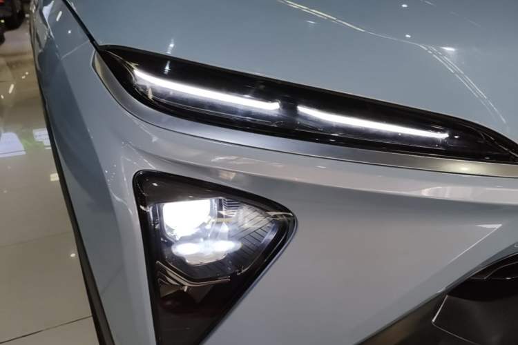 Used Nio ES6 2020 600 km Sport Edition Right Front Headlight