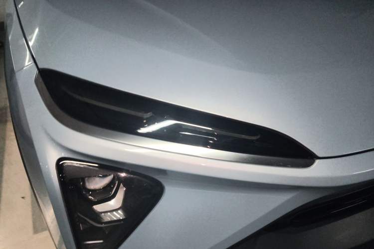 Used Nio ES6 2020 430 km Signature Edition Right Front Headlight