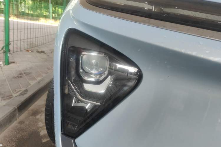 Used Nio ES6 2020 420 km Sport Edition Right Front Headlight