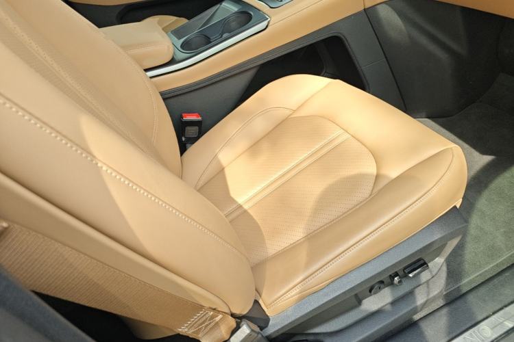 Used Nio ES6 2020 465 km Performance Version Right Front Seat