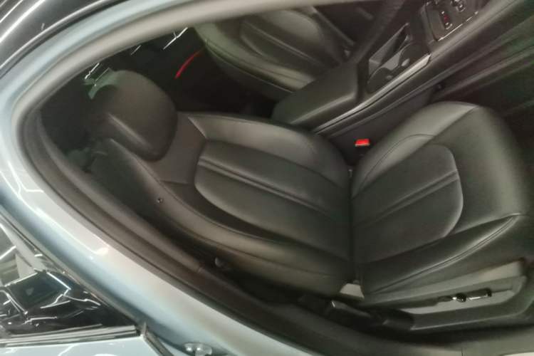 Used Nio ES6 2020 420 km Sport Edition Right Front Seat